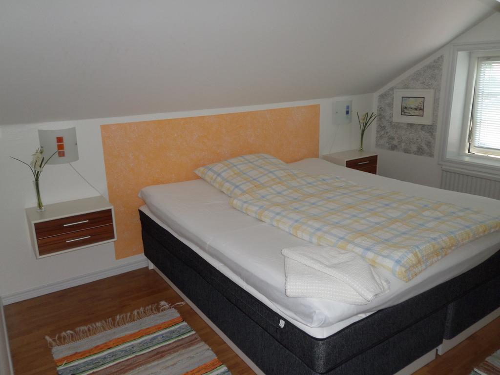 Skogis Bed & Breakfast Katrineholm Exterior photo