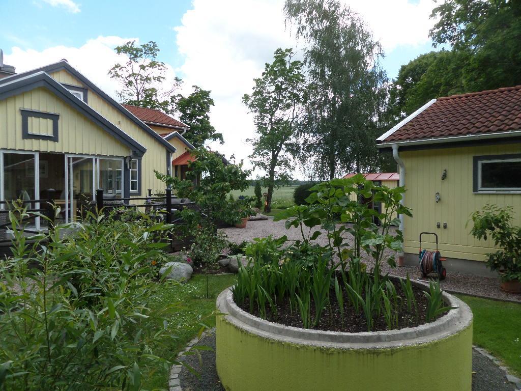 Skogis Bed & Breakfast Katrineholm Exterior photo