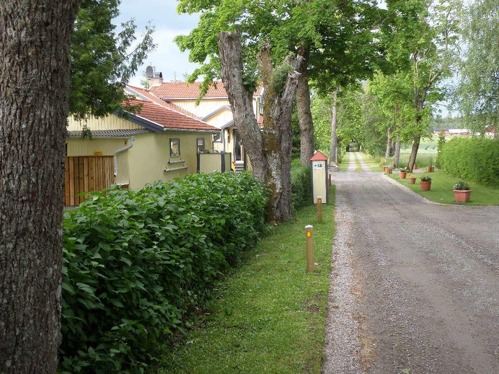 Skogis Bed & Breakfast Katrineholm Exterior photo